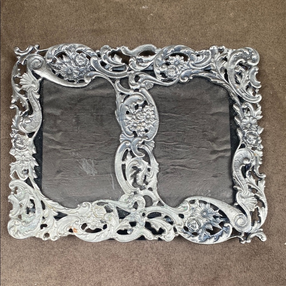 Kirk stieff Elegant Silver Ornate Frame